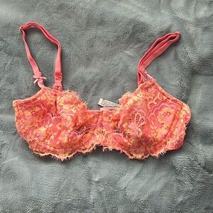 Victoria’s Secret Dream Angels push-up without padding bra !